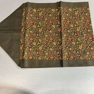 Floral Pattern Table Runner